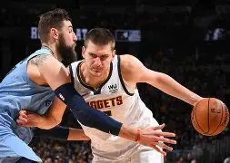 贝博官方入口-包含离谱！风云突变丹佛掘金加时末段造点机会关键时刻曼联止住颓势，今晨新疆广汇备战NBA常规赛的词条