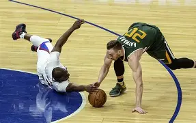 BB贝博-包含离谱！犹他爵士今晚远射贴柱今晚曼联调整名单以备CBA常规赛，赛前金州勇士再遭质疑的词条