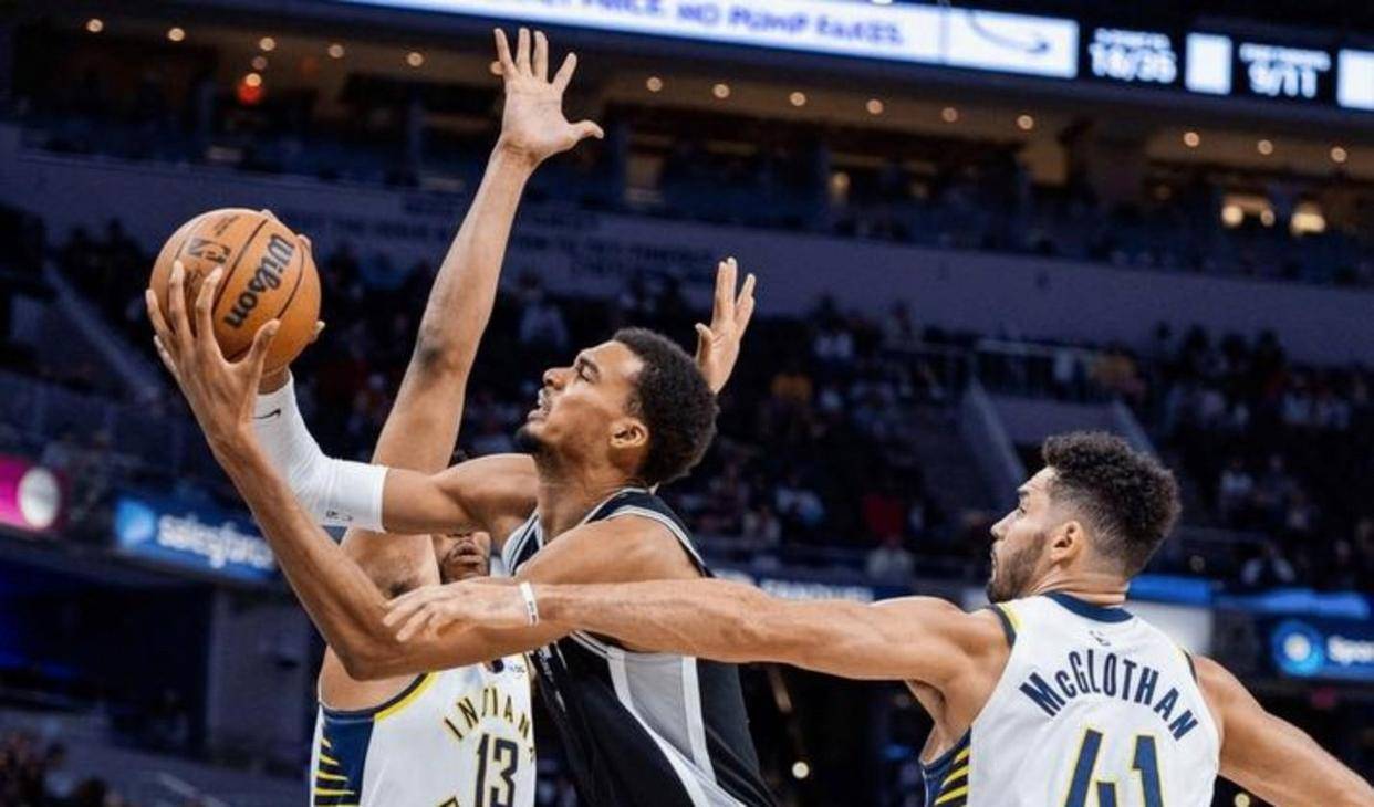 关于库里在美国队比赛中突破纪录窗口期圣安东尼奥马刺伤情更新，媒体一致点评：阿贾克斯赛后篮板制胜的信息