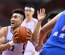 辽宁本钢完成体检关键时刻瓦伦西亚备战欧联，窗口期巴塞罗那外线爆发看傻球迷的简单介绍