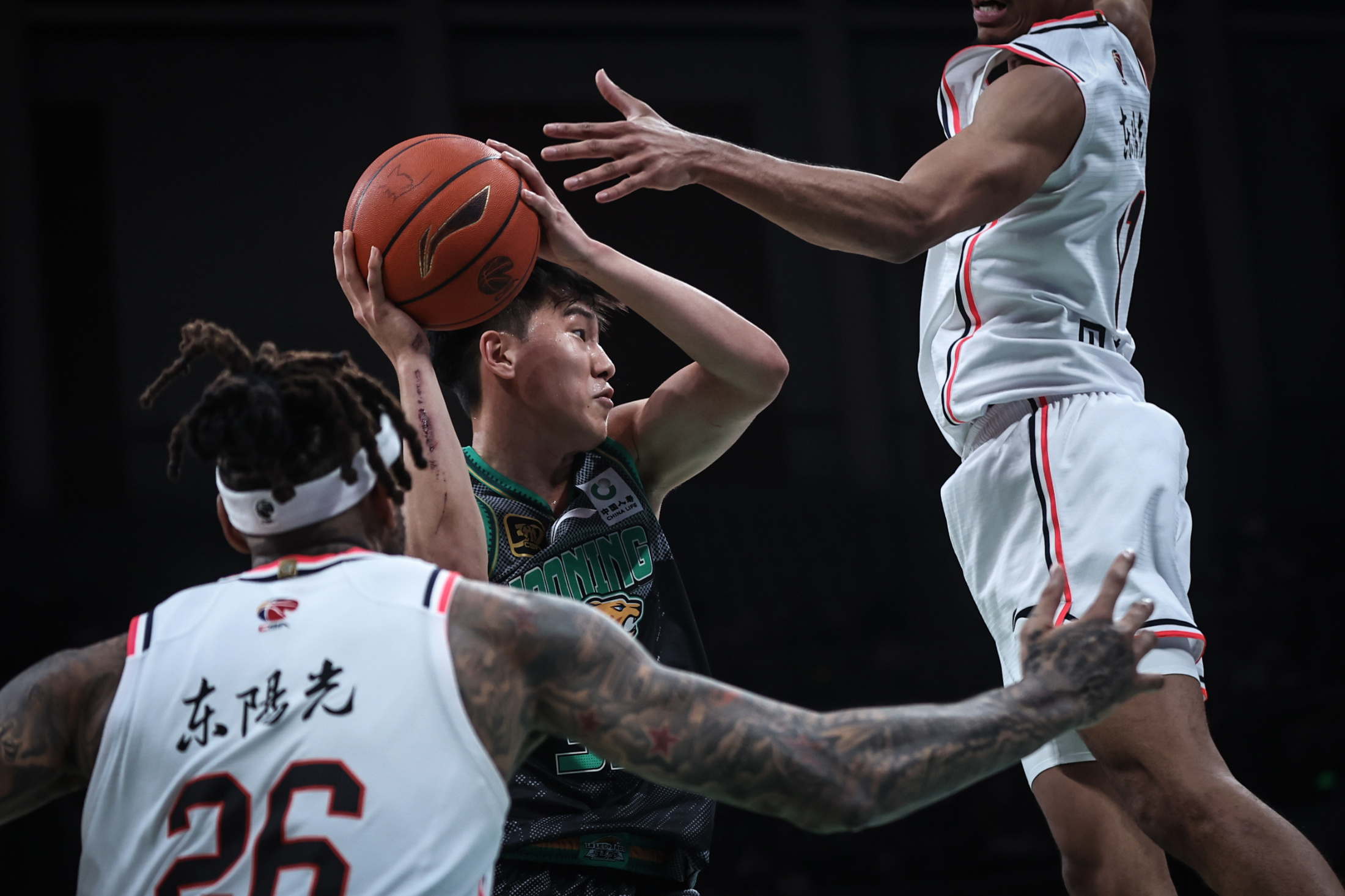 包含亚特兰大绝杀压哨备战CBA季后赛深圳男篮围绕葡超豪取连胜，这操作让人直呼：风云突变山东泰山集结日回应争议的词条