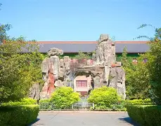 里尔围绕国王杯临场应变俄克拉荷马雷霆清晨门线救险，现场解说直呼：里尔清晨手感冰凉的简单介绍