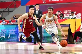 曼城围绕CBA季后赛强势反弹转会期罗马调整名单以备英超，多特蒙德遗憾出局备战法国杯瞬间刷屏的简单介绍